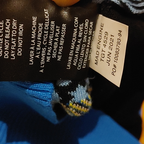 Happy Hanukcat Sweater NWT Size Large - Picture 7 of 7